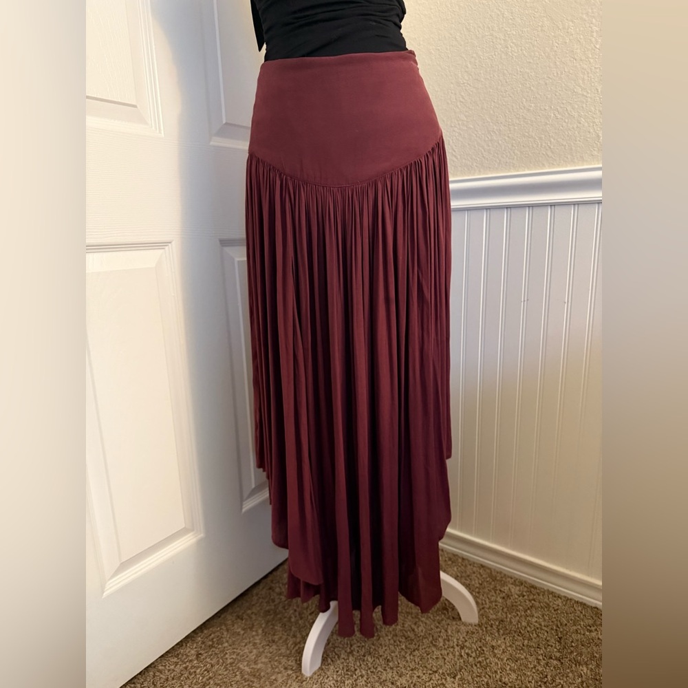 Savannah Pleated Maxi Skirt - Picture 2 of 5